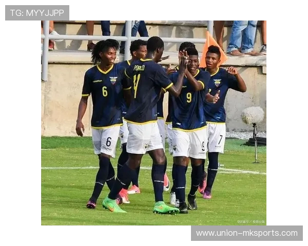 智利队定位球战术奏效，精准传球点燃进攻火力