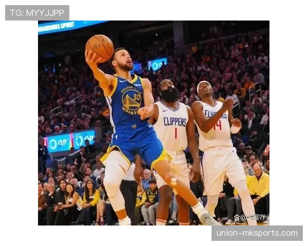 秘鲁队攻防两端表现均衡 展现强劲竞争力