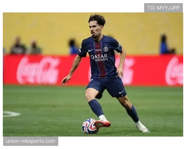 维蒂尼亚中场掌控力与传球智慧提升，本赛季表现持续亮眼