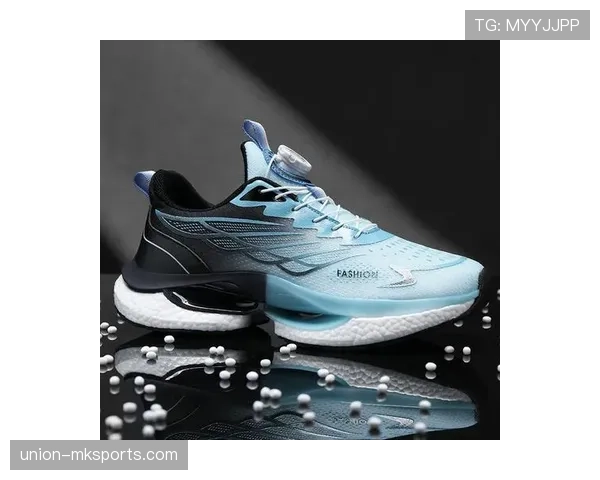 罗德里戈状态回暖,全新魔术鞋成赛场追梦新助力 罗德里戈状态回暖,全新魔术鞋成赛场追梦新助力