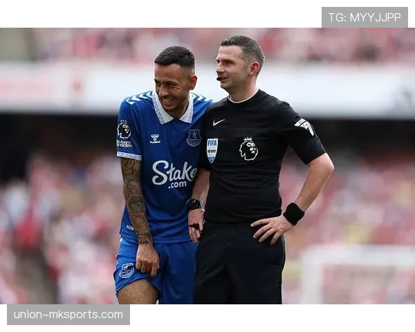 德甲球队夏季转会动荡分析：新星加盟与老将离队的表现趋势