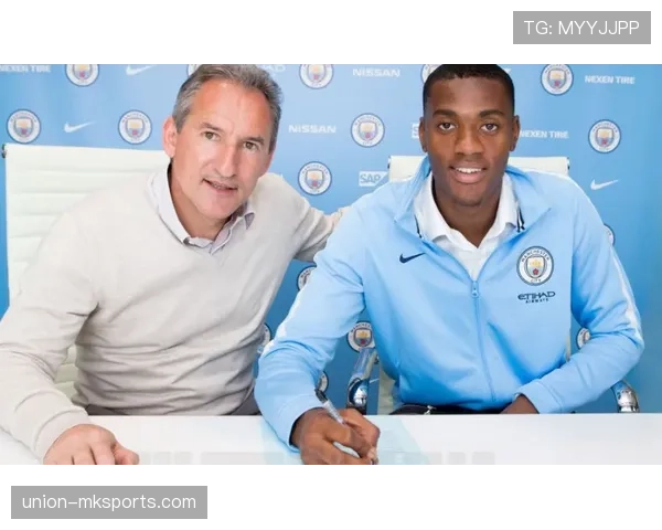 德甲一线球员转会动态:多队关注核心球员动向 德甲一线球员转会动态:多队关注核心球员动向