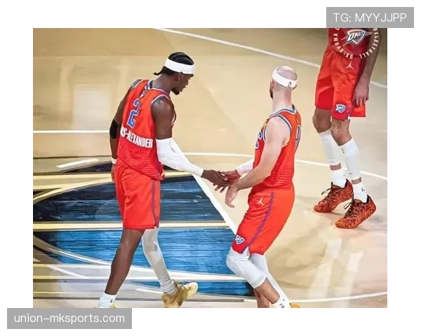 朱·霍勒迪挡拆创造得分机会显著提升球队节奏对比联盟平均效率更胜一筹